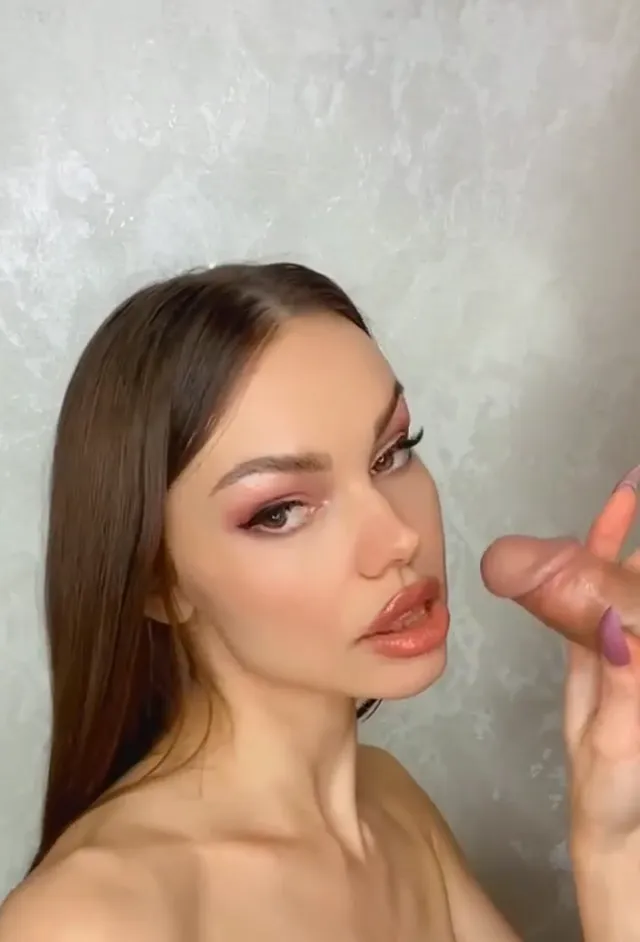 Naughty Mature Enjoys Rough Cumshot