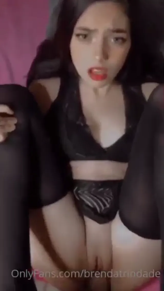 Exclusive Threesome Scene Featuring Masturbation